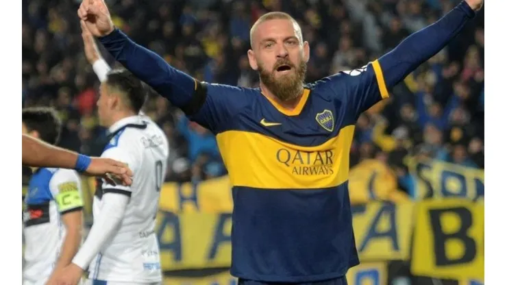 Daniele De Rossi festejando su tanto en Boca.