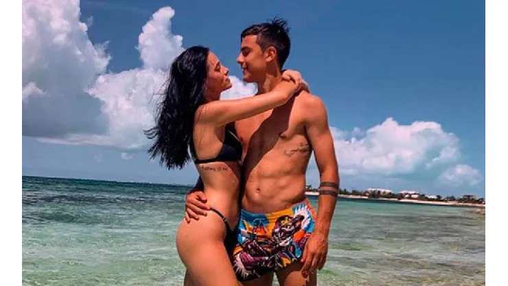 Dybala subió historia con Oriana: "De a poco le agarra cariño a la caprichosa"