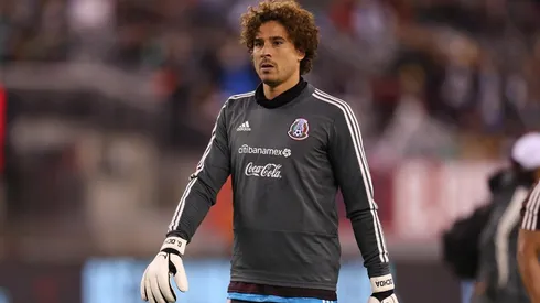 Guillermo Ochoa aseguró que aficionados de todos los equipos lo paran para tomarse una foto