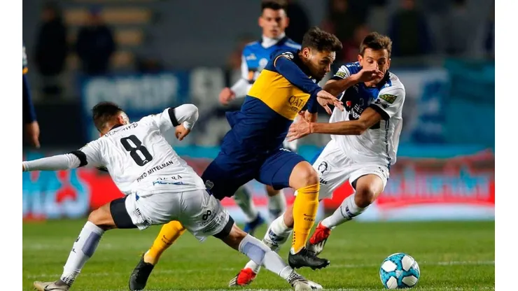 Zárate metió foto con la pilcha de Boca en Instagram y escribió: "Siempre hay revancha"