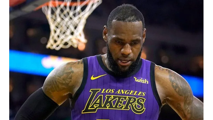 La temporada no ha empezado y ya LeBron James tuvo su primera gran derrota