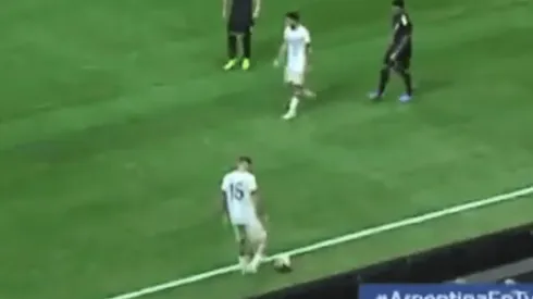 De Paul estaba aburrido en el Argentina-México y tiró magia en un lateral