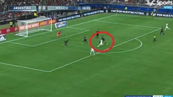 A lo Messi: Lautaro Martínez dejó a 3 en el camino y la clavó abajo