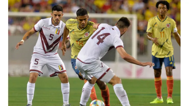 Colombia puso todo el fútbol, pero no pudo con la defensa de Venezuela