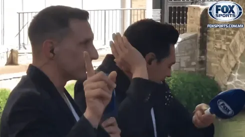 Un reportero nombró al América y los fanáticos lo abuchearon