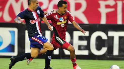 Estudiantes vs. Caracas