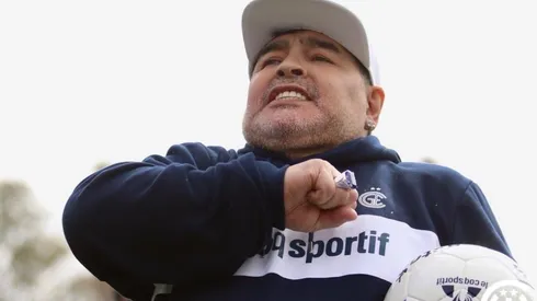 Maradona contó lo que sintió al salir por el túnel de la cancha de Gimnasia y lloramos todos