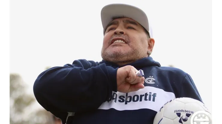 Maradona contó lo que sintió al salir por el túnel de la cancha de Gimnasia y lloramos todos