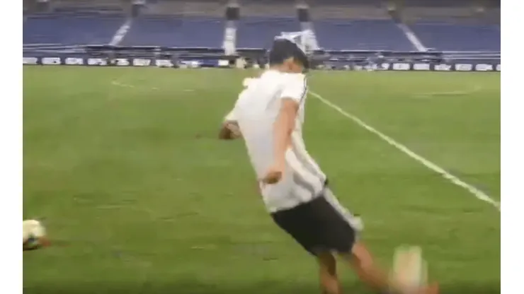 ¡Desde fuera de la cancha! El gol olímpico de Antuna