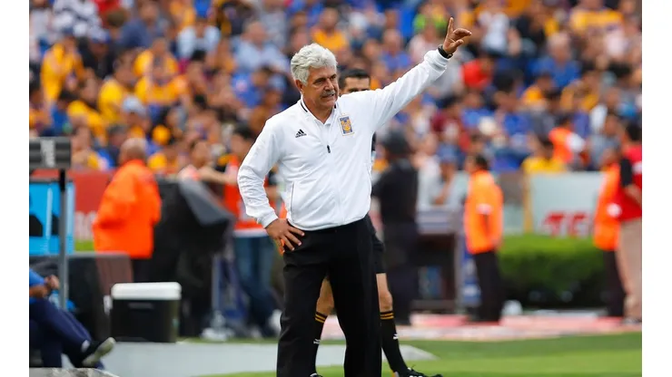 Tuca Ferretti, sobre el nivel de Tigres
