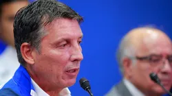 El motivo que retrasaría el debut de Robert Siboldi