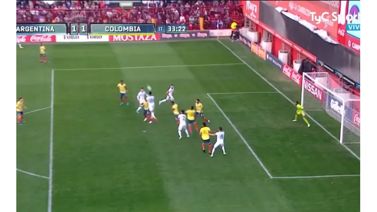 Nico González ganó en el aire y empató rápido para Argentina en el partido ante Colombia