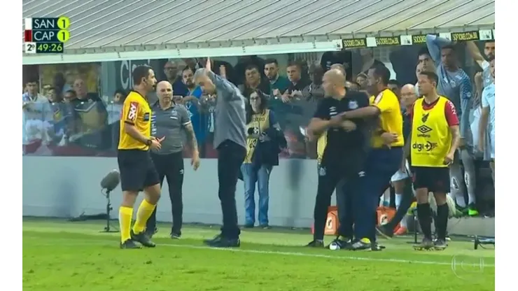Duro cruce protagonizado por Jorge Sampaoli.