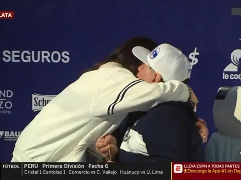Maradona se emocionó con un regalo de la hermana de Cristina Fernández