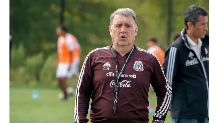 Gerardo Martino en la última práctica del equipo. (Foto: Twitter @miseleccionmx)
