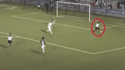 Zaldívar falló un gol con el arco vacío y Twitter no lo perdonó