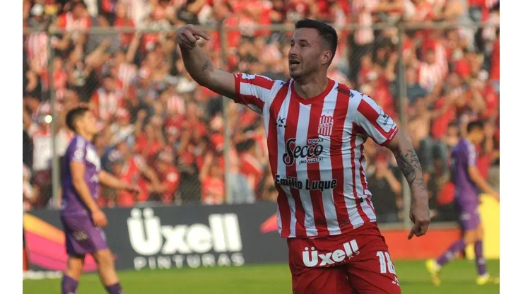 San Martín de Tucumán recibe a Riestra