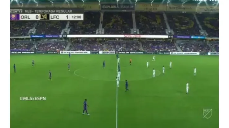 Saque del medio y gol de Nani para Orlando City.