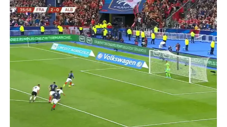 Para qué te traje: Griezmann reventó el travesaño y erró un penal para Francia
