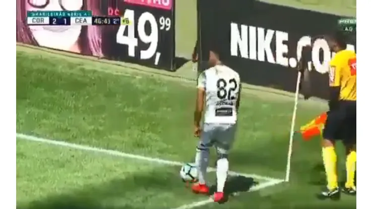 Vio al arquero adelantado en un córner, le pegó de tres dedos ¡y clavó un golazo olímpico!