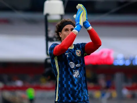 Ochoa subió una foto de su hijo con la playera del América... ¡y es igual a él!