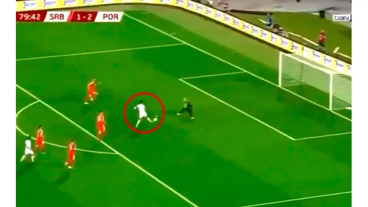 Cristiano picó al vacío y de primera puso el 3 a 1 para Portugal