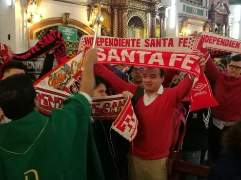 Hinchas encomendaron su Santa Fe y bendijeron bufandas pensando en Millos