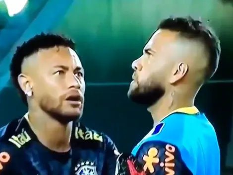 Video: Neymar vio algo en la cabeza de Dani Alves, se asustó e hizo reír a todos