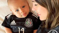 El fan número 1: la tierna foto del hijo de Chicharito Hernández con la 14 del Tri