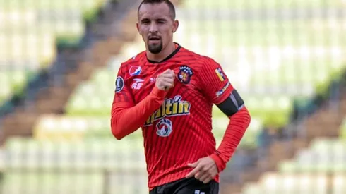 Robert Hernández, Caracas