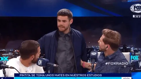 Momentazo: Soffritti cayó a Fox Sports para encontrarse con Gago y recrear el meme de Spiderman