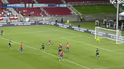 Argentina tocó rápido, era un golazo de Dybala, pero Bravo se lució en la atajada