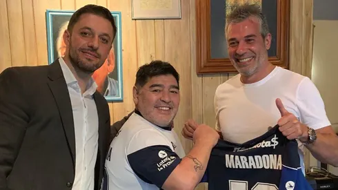 Vuelve Diego, sonríe el fútbol argentino: Maradona es nuevo entrenador de Gimnasia de La Plata