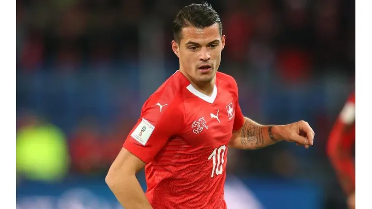 Granit Xhaka, Suiza