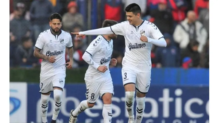 Gimnasia y Esgrima de Mendoza vs. Quilmes por la Primera Nacional.