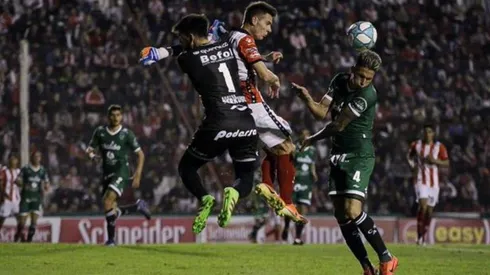 Deportivo Riestra vs. Instituto por la Primera Nacional.