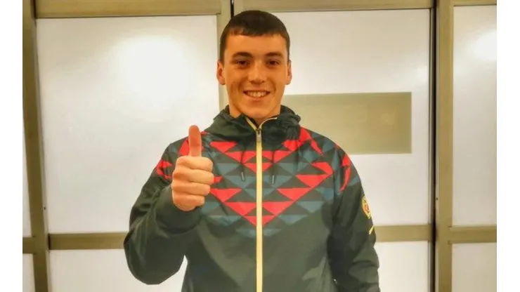 "Estoy ansioso por jugar ya para América": Viñas al llegar al DF