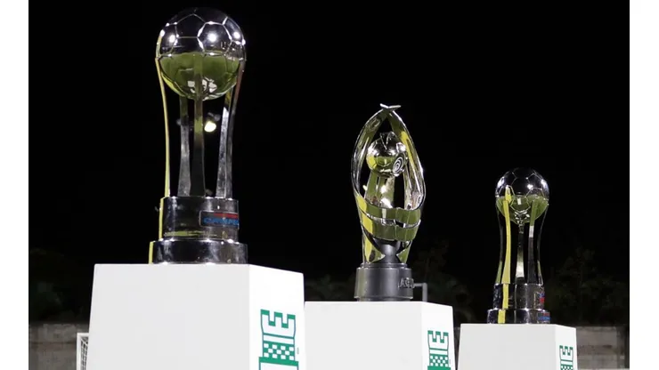 Algunos de los trofeos de Atlético Nacional.