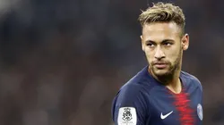 Neymar con la camiseta de Paris Saint-Germain.