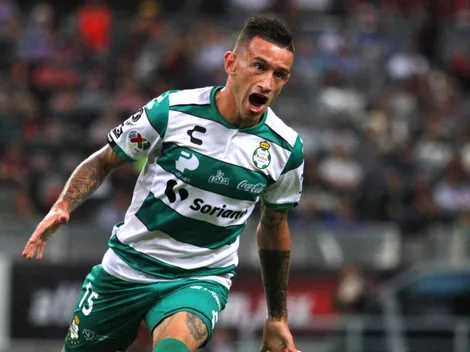 "A Santos le viene bien no jugar para despejar un poco la cabeza": Lozano