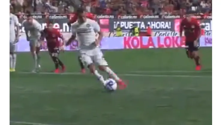 ¡A lo Panenka! Yotún le dio la ventaja a Cruz Azul