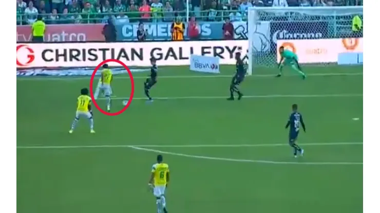 Con un golazo, Macías lo igualó para León contra Santos antes del descanso