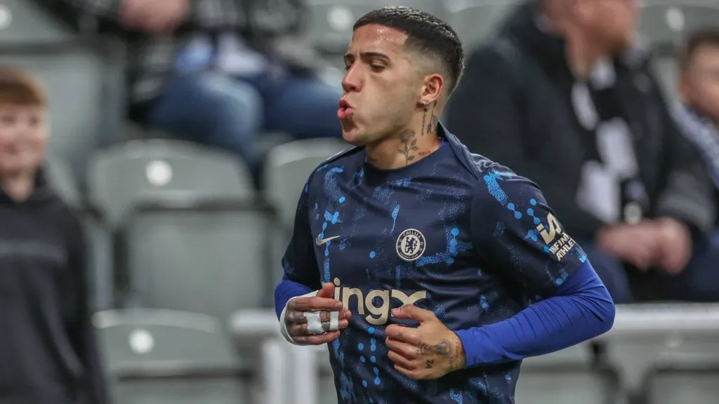 Los montos del fichaje de Enzo por Chelsea no hacen sencilla su marcha: IMAGO