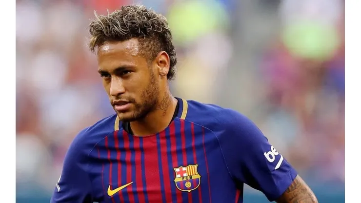 Neymar vistiendo la camiseta de Barcelona.