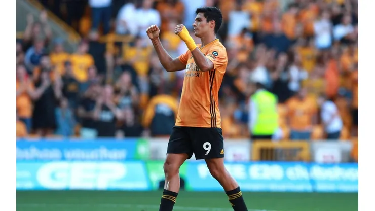 Piel de gallina: la espectacular ovación de la afición de Wolves a Raúl Jiménez