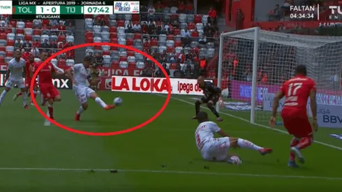 Felipe Pardo lo festejó como propio: Toluca abrió el marcador con autogol de Diego Braghieri