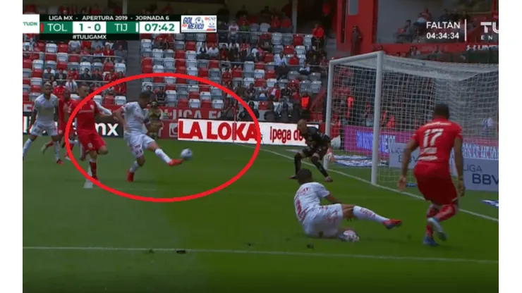 Felipe Pardo lo festejó como propio: Toluca abrió el marcador con autogol de Diego Braghieri