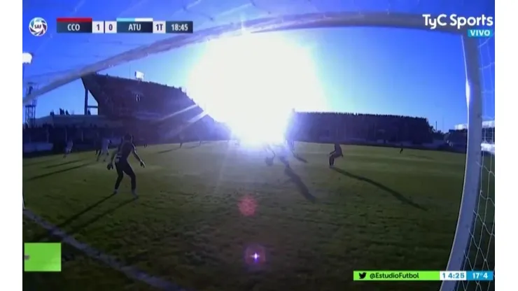 El sol en Central Córdoba vs. Atlético Tucumán.
