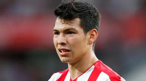 ¿Cuando firma Hirving Lozano?