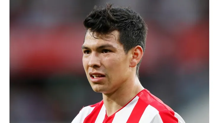 ¿Cuando firma Hirving Lozano?